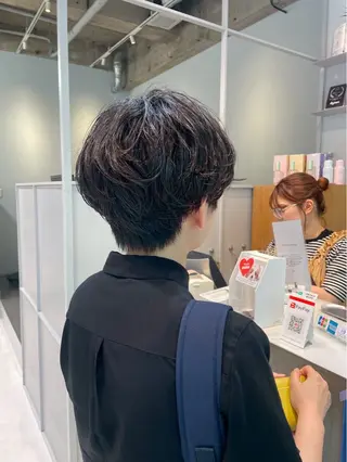 ショート パーマ シミズ リホのヘアスタイル