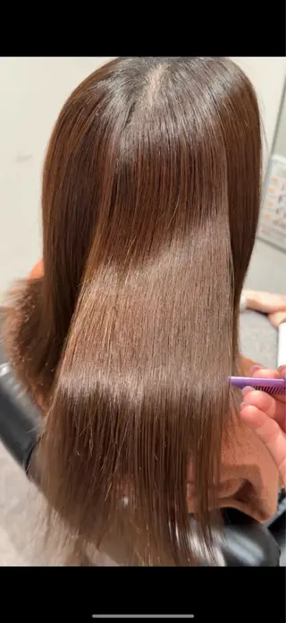 ロング Mio|ぱつっとボブ |髪質改善ストレートのヘアスタイル