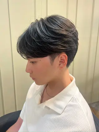 ショート パーマ メンズ メンズ職人/センター パート/富沢真斗のヘアスタイル