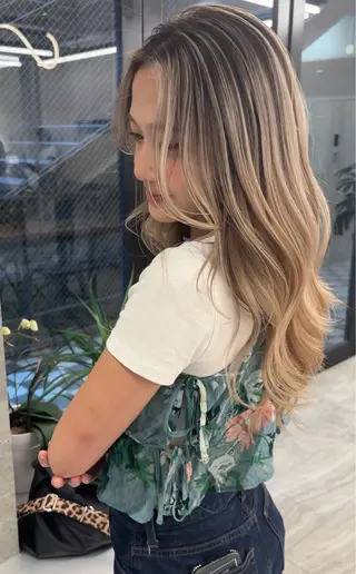 ロング カラー 🌺KANA🇺🇸 海外トレンドヘアのヘアスタイル