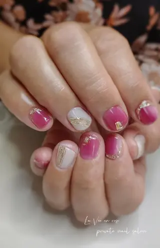 ネイル ラヴィアン ローズのネイルデザイン