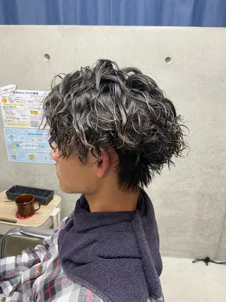 パーマ メンズ 窪田 欣恭のヘアスタイル