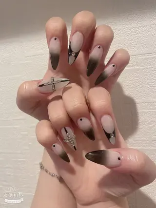 ネイル D-BEAUTY Nailsalonのネイルデザイン