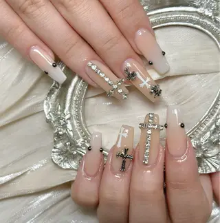 ネイル Maggie Nail🦩のネイルデザイン