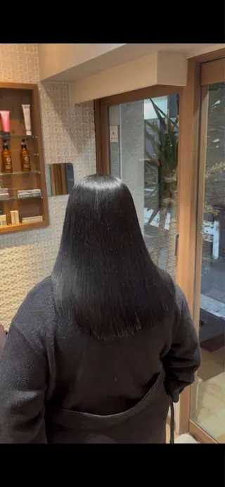 セミロング サロウィン渋谷　caldo店所属・渋谷👑艶髪縮毛矯正 曲がる矯正✨ヒガシのヘアスタイル