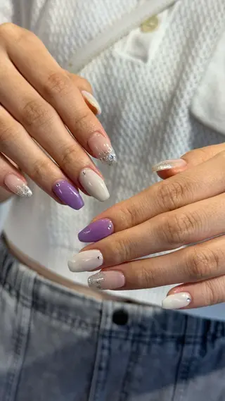 ネイル 🎀韓国レイヤー特化 🎀ベージュ/ミクのヘアスタイル