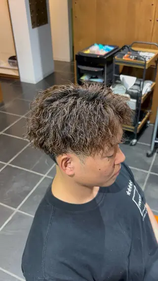 パーマ メンズ ruen大分駅店所属・ruen大分駅店 /佐藤萌音のヘアスタイル