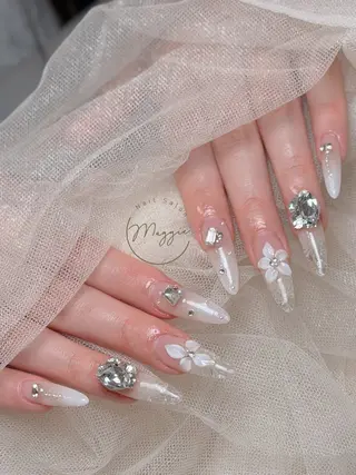 ネイル Maggie Nail🦩のネイルデザイン