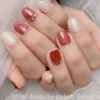 ネイル ネイルサロン　ビーズ所属・トータルビューティー サロンビーズ すずのネイルデザイン