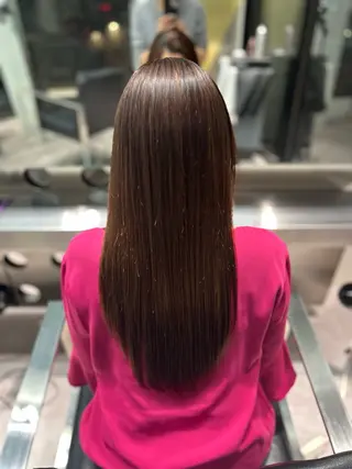 ロング CHARLES DESSIN所属・神宮前 ／吉田日和のヘアスタイル