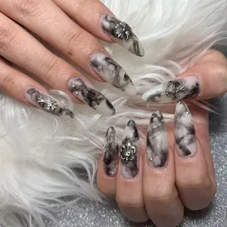 ネイル Yudia Rikaのネイルデザイン