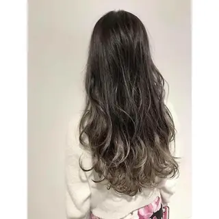 セミロング カラー due hair 京都駅前店 MILBON オージュア認定サロン【デューヘアー】所属・ハイトーンブリーチ 土坂 由志【京都】のヘアスタイル