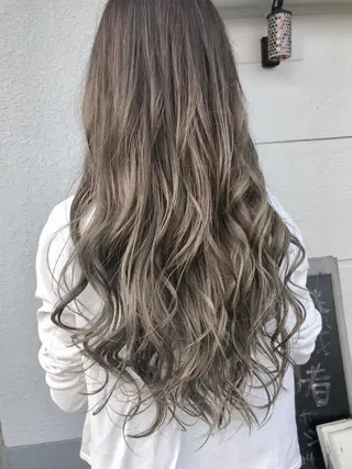 ロング カラー レイヤーカット匠 イソザキノリユキのヘアスタイル