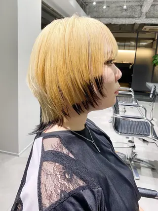 ミディアム あおい/透明感 /ハイトーンのヘアスタイル