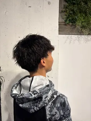パーマ メンズ イガラシ ミクのヘアスタイル