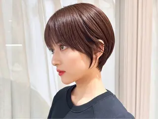 ショート カラー 戸田 瑠衣のヘアスタイル