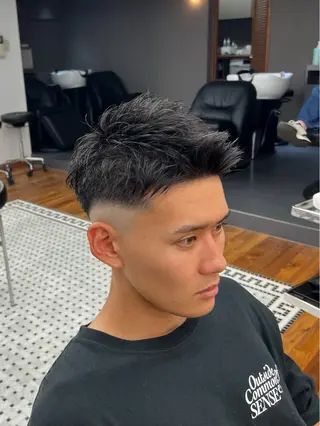 ショート メンズ メンズカット✂️ スキンフェード伊藤陸のヘアスタイル