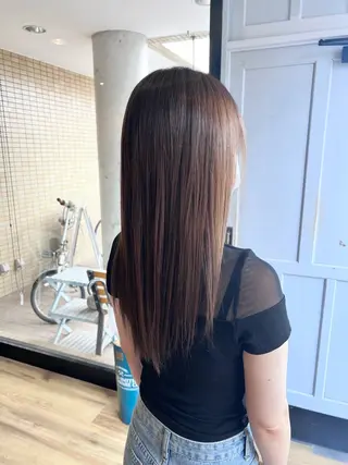 ロング カラー ツキダテ ユイのヘアスタイル