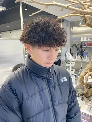 パーマ メンズ シャドウパーマ/ ルーズパーマ/メンズのヘアスタイル