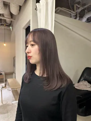 ミディアム 🩵梅田/艶カラー 花音のヘアスタイル