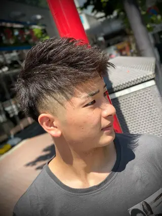 ショート パーマ メンズ 浅見 天翔のヘアスタイル