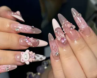 ネイル Pure&Rich Nailのネイルデザイン