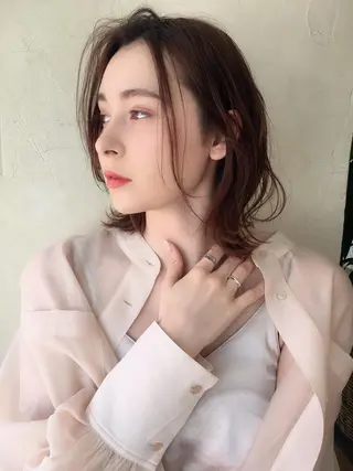 ミディアム 鎌倉 彩のヘアスタイル