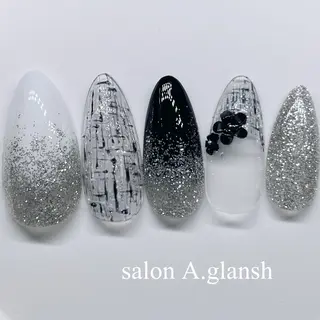 ネイル salon A.glansh所属・肌質改善salon♪ 効果がわかる♪南森町のネイルデザイン