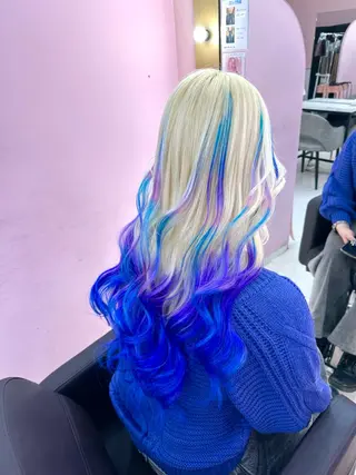 ロング ブリーチ人気No.1 MANATO🎨🌈のヘアスタイル