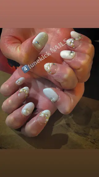 ネイル 4tunekick NAILS(フォーチュンキックネイルズ)所属・光森 淳子のネイルデザイン