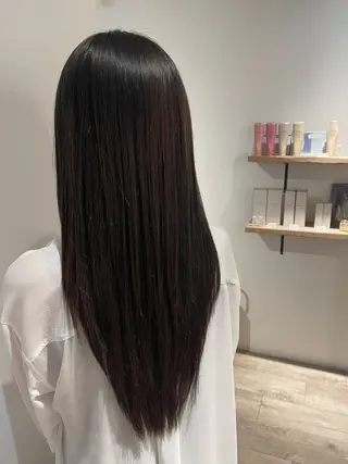 カラー ふくだももこ🍑 すっきりショートのヘアスタイル