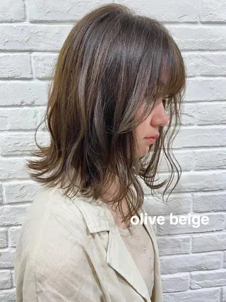 ショート カラー merc.🌿💚 八幡真衣のヘアスタイル