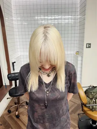 ミディアム カラー レイヤー専門家 ダブルカラー修のヘアスタイル
