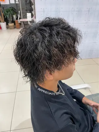 メンズ 🌸暖色髪質改善 MEI🌸のヘアスタイル