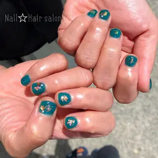 ネイル Hair salon Irie所属・與儀 知佳のネイルデザイン