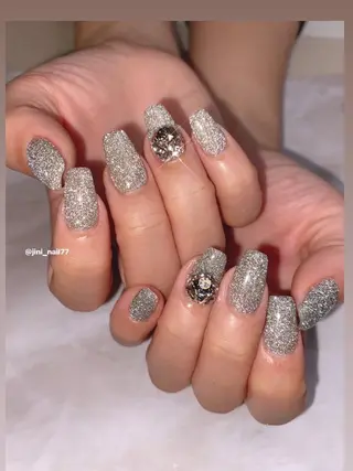 ネイル JINI NAIL所属・ジニ ネイルのネイルデザイン