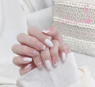 ネイル AngelChris ビューティーサロンのネイルデザイン