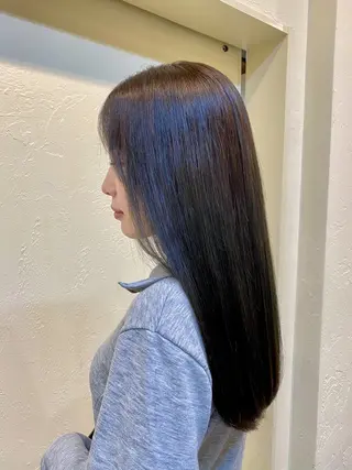 ロング カラー ユウリ YURIのヘアスタイル