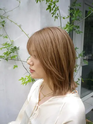 ミディアム 越冨 晃平のヘアスタイル