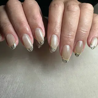 ネイル repos~ルポ~所属・里見 麗のネイルデザイン