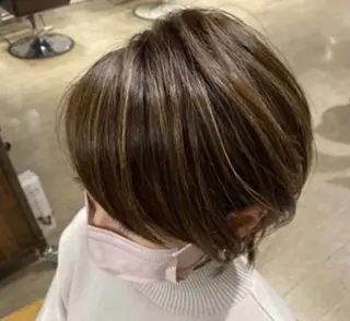 ショート カラー 和田 あやかのヘアスタイル