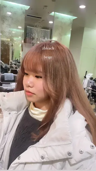 ロング カラー 丸山 愛万音のヘアスタイル