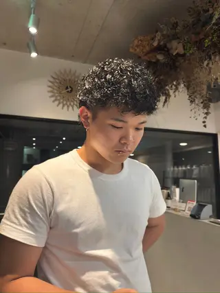 パーマ メンズ saki/ハイトーン カラー/薬院のヘアスタイル