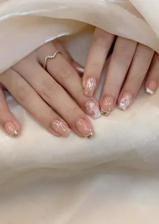 ネイル RAFFINE haru🦋🩵のネイルデザイン