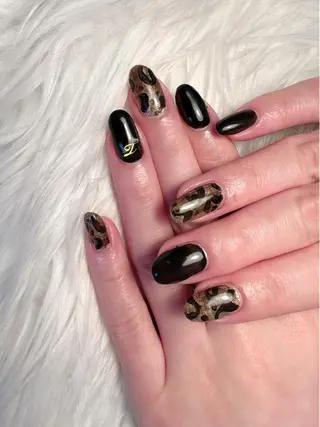 ネイル シェヌネイル JURAのネイルデザイン