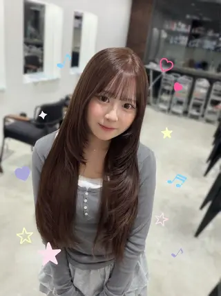 ロング カラー 萩原 紗妃のヘアスタイル