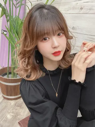 ショート カラー ヘアアレンジ アイブロウ LAVENDIA Azabu所属・LAVENDIA 初音のヘアスタイル