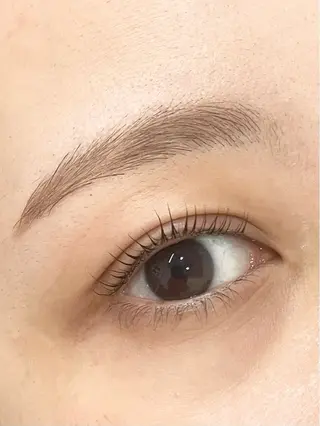 アイブロウ 菅原 花菜美のマツエク・マツパデザイン