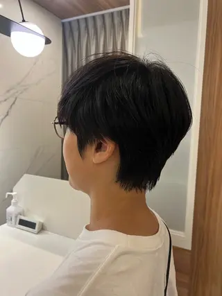 ショート 村中 逸紀のヘアスタイル