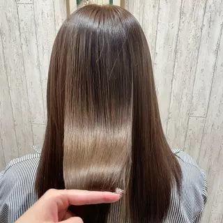 セミロング カラー 古沢 みづきのヘアスタイル